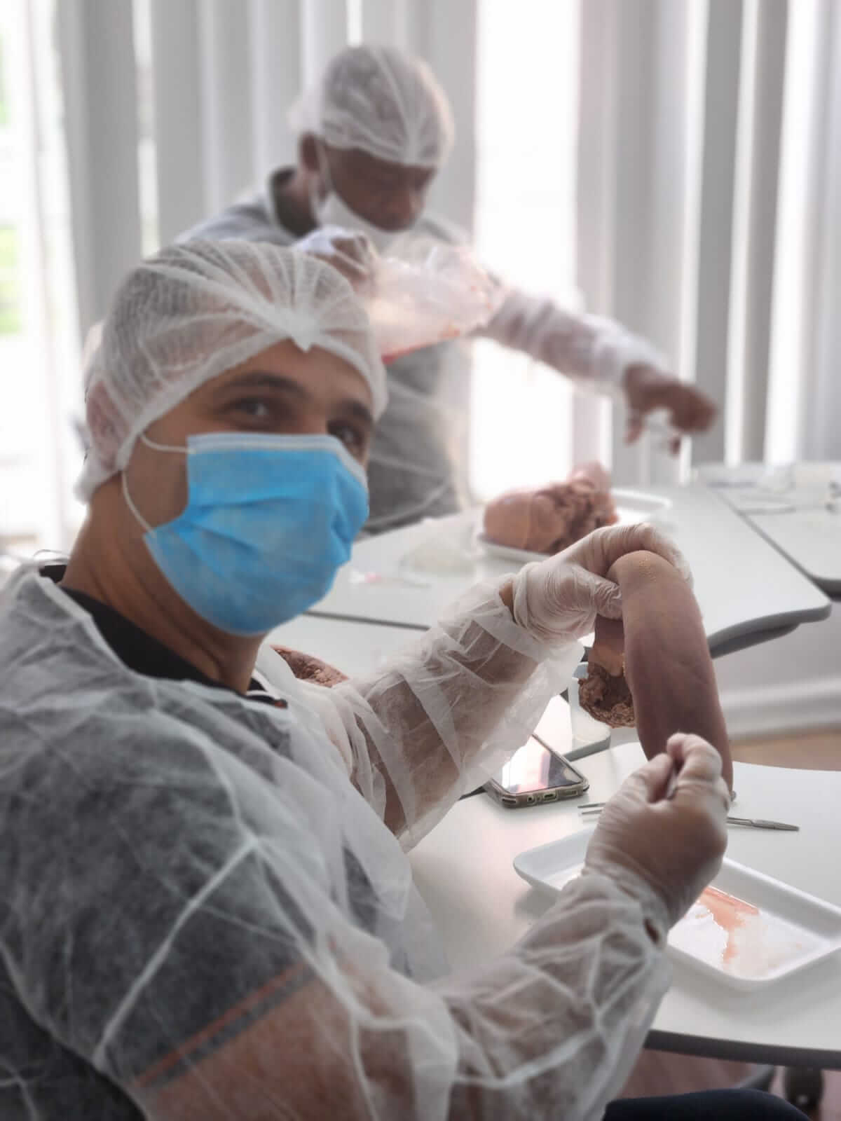 Pós em Estomaterapia em Juiz de Fora | Prática com Desbridamento e Sutura no IESPE